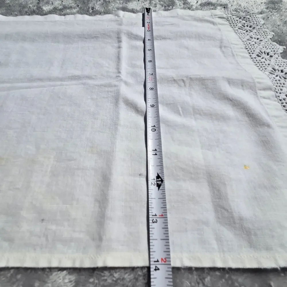 Antique Ivory Linen Fingertip Towel Fine Tatter Lace Trim Victorian Tea